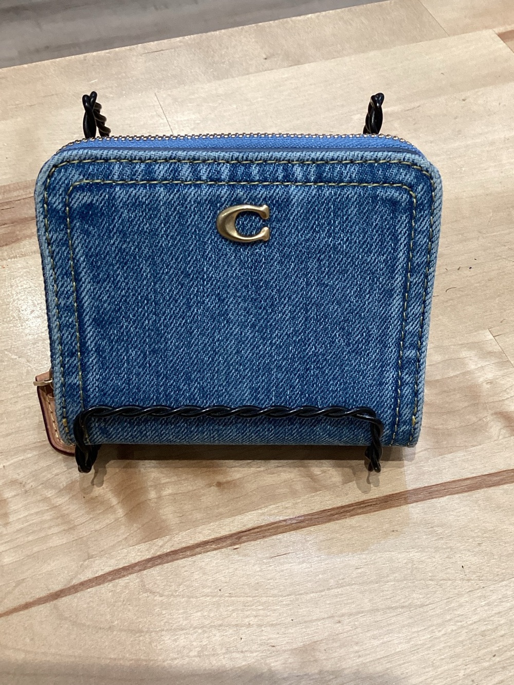 Coach Essential Billfold Denim Wallet CS036